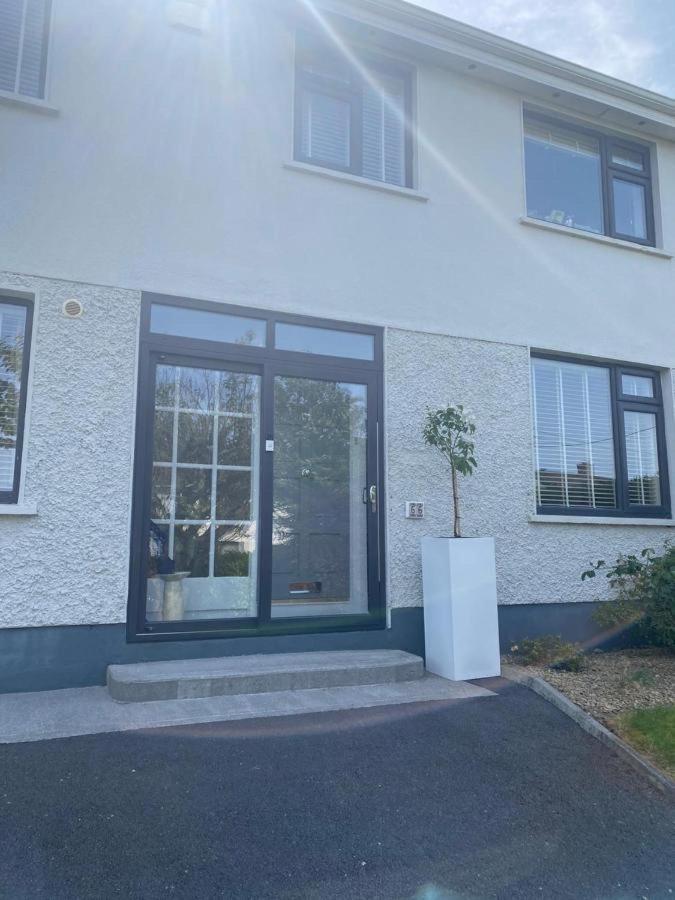 Beautiful One Bedroom Apartment In Galway City Exterior photo
