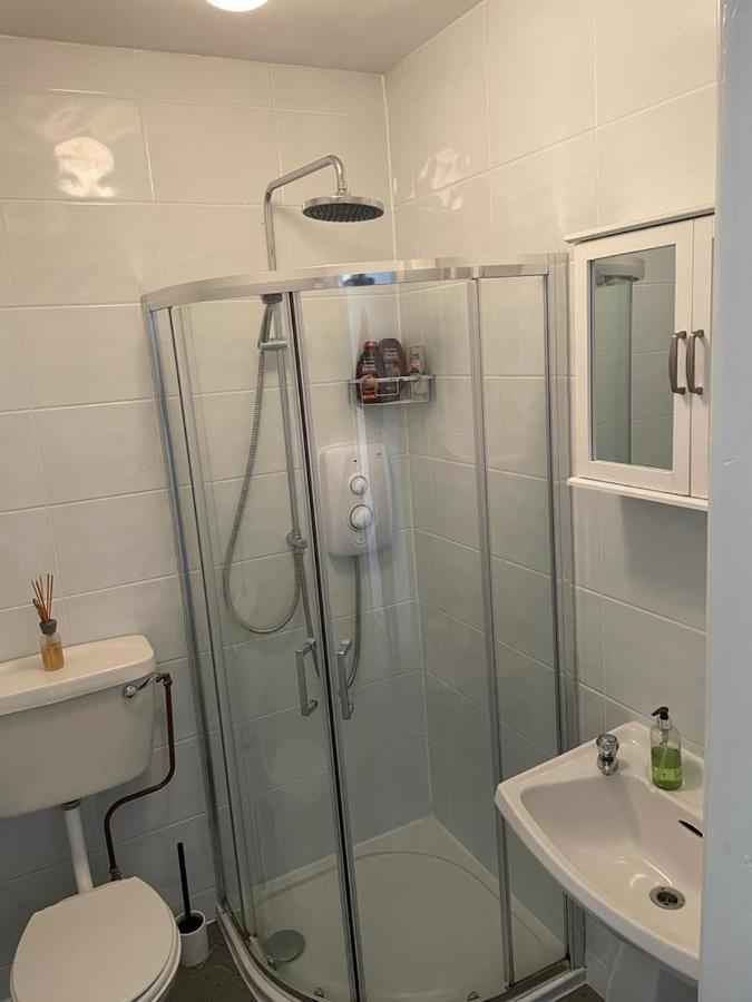 Beautiful One Bedroom Apartment In Galway City Exterior photo